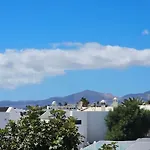 Marisa, Modern 3 Bed With Ac & Wifi