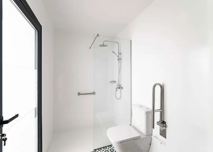 Marisa, Modern 3 Bed With Ac & Wifi Willa *