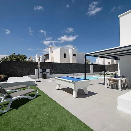 Marisa, Modern 3 Bed With Ac & Wifi Willa